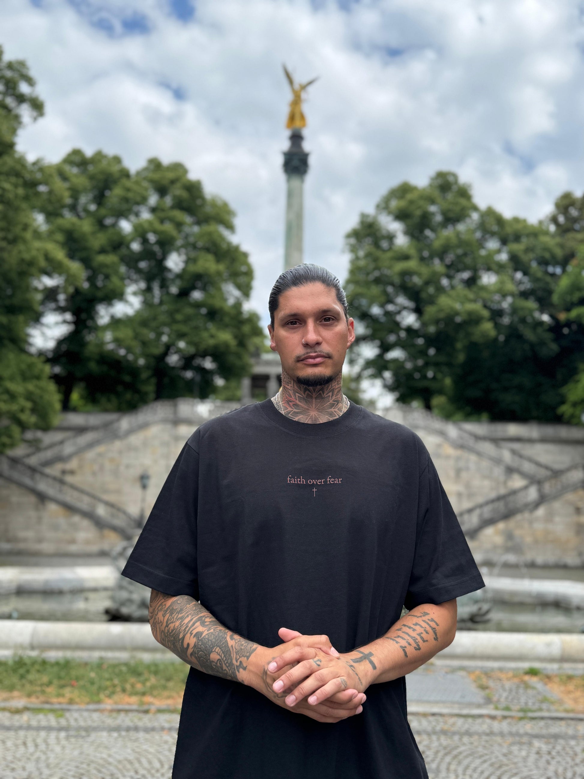 T-shirt "Faith over fear"