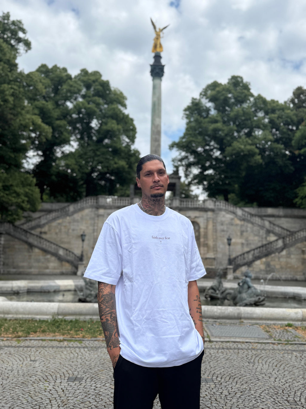 T-shirt "Faith over fear"