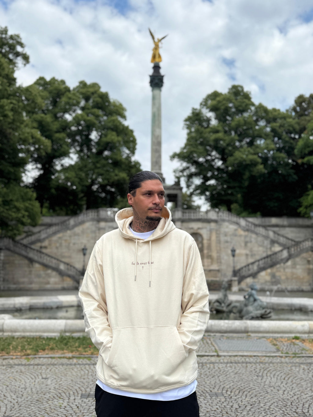 Hoodie "Faith over fear"