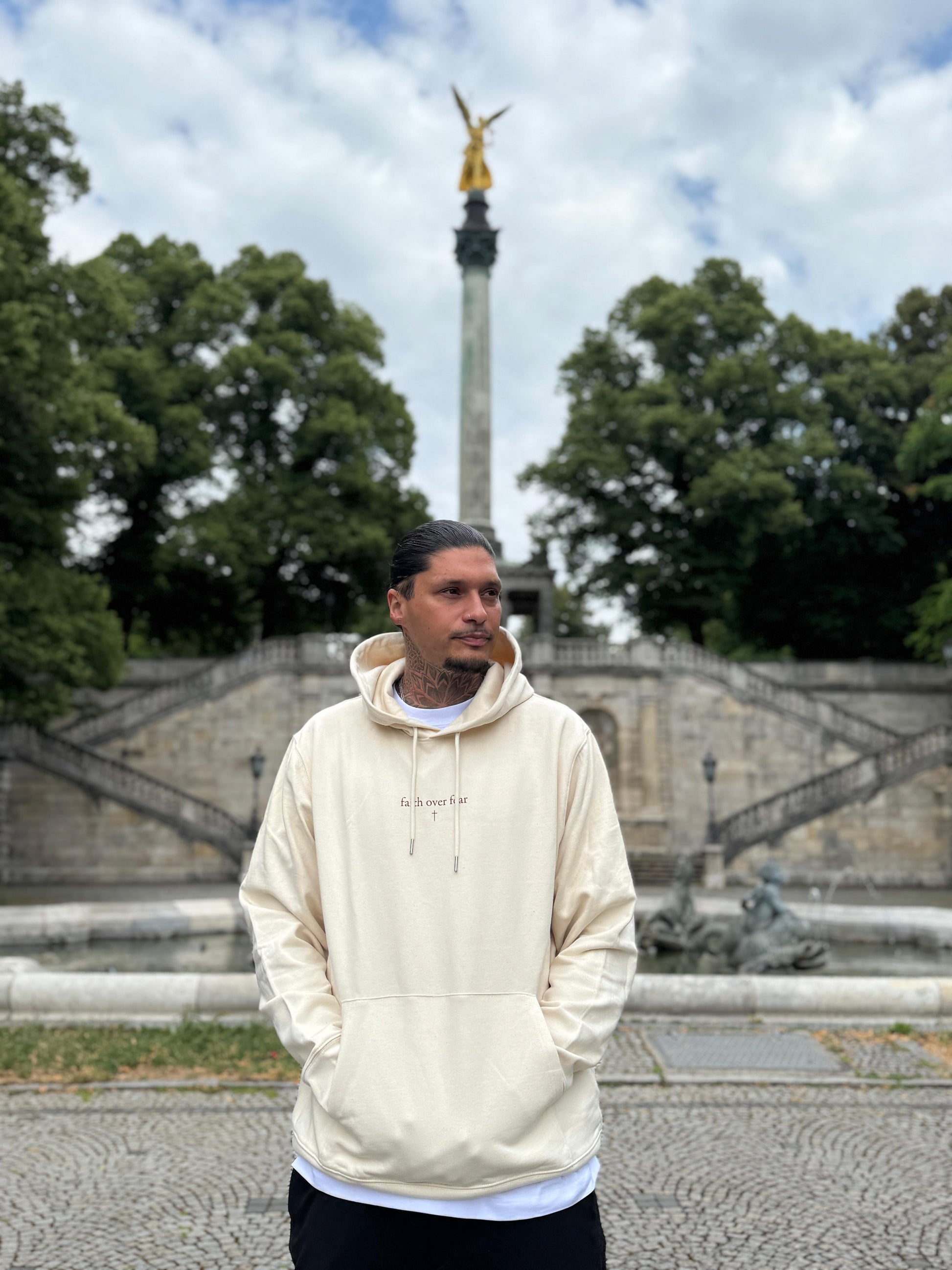 Hoodie "Faith over fear"